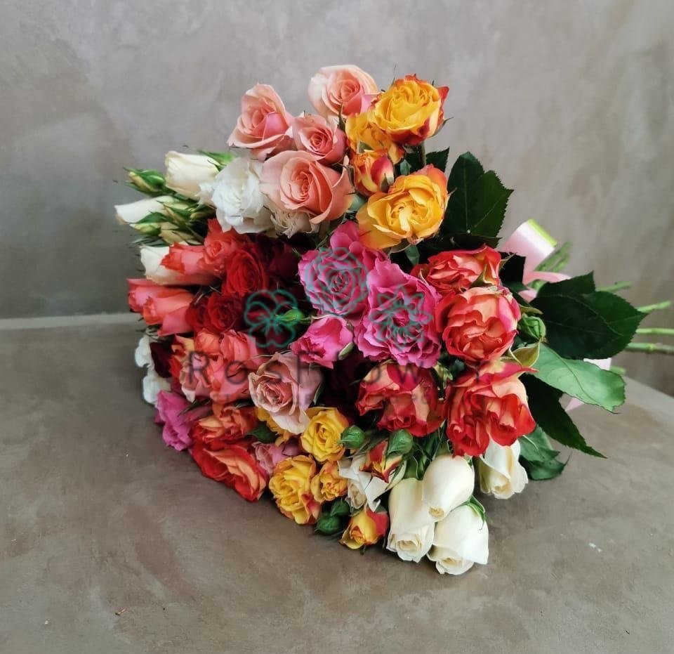 Букет цветов из: Розы в Хасавюрте