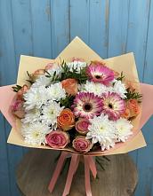 Букет цветов из:  Розы, Герберы и Хризантемы в Хасавюрте