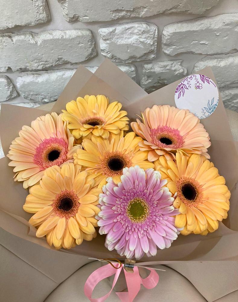 Букет цветов из: Герберы в Хасавюрте