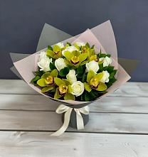 Букет цветов из:  Орхидеи и Розы в Хасавюрте