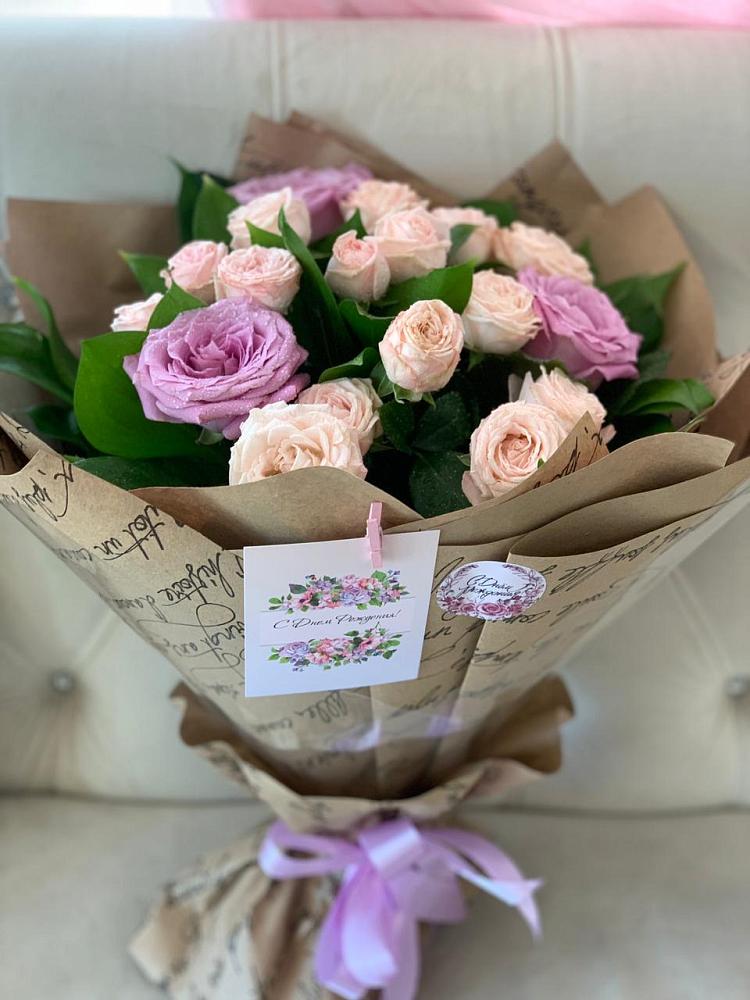 Букет цветов из: Розы в Хасавюрте