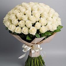 Букет 101 беля роза Белоснежка в Хасавюрте
