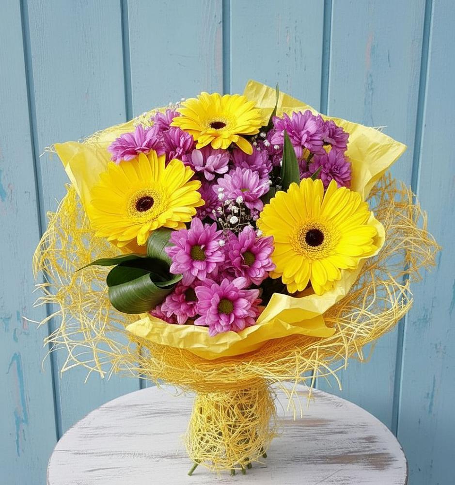 Букет цветов из: Хризантемы и Герберы в Хасавюрте