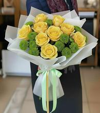 Букет цветов из:  Хризантемы и Розы в Хасавюрте