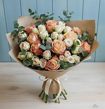 Букет цветов из:  Альстромерии и Розы в Хасавюрте