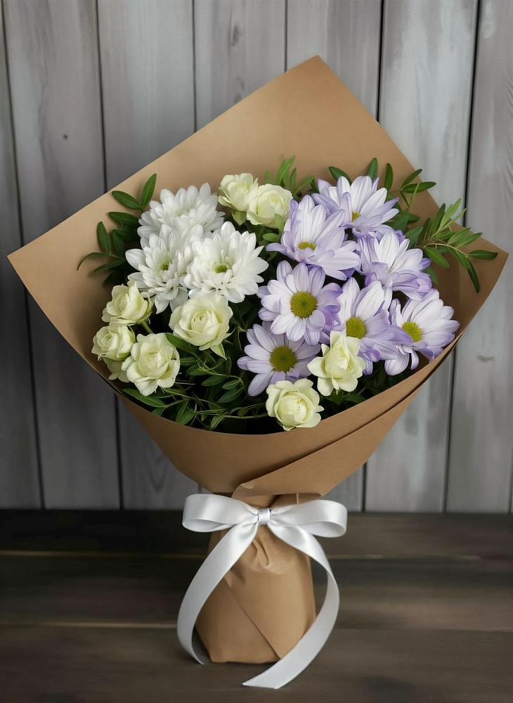 Букет цветов из: Хризантемы и Розы в Хасавюрте